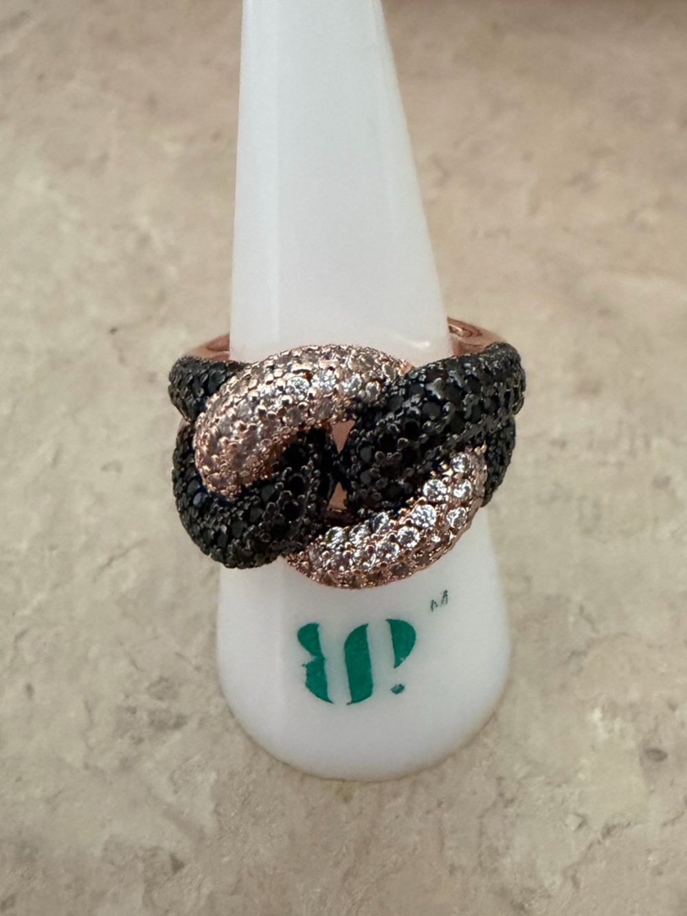 BP Untamed Size 7 Ring Knot For The Faint